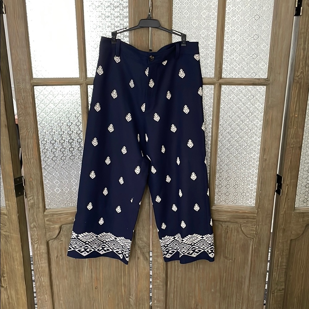 Zara Navy Blue Wide Leg Pants with White Pattern